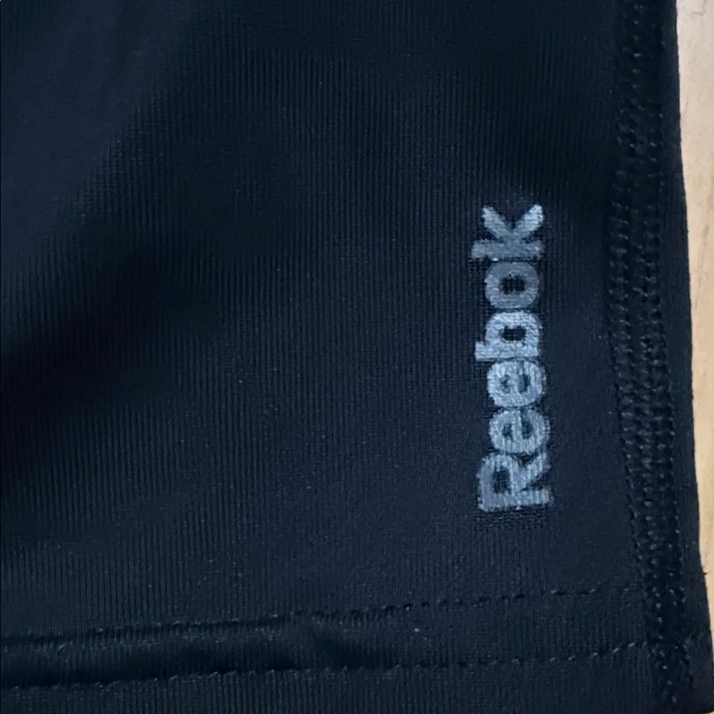 Reebok nwot sleek